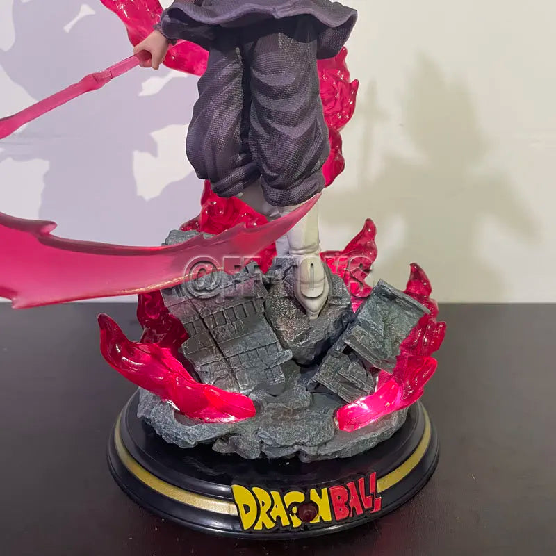 Dragon Ball Z Zamasu & Black Goku com Base Iluminada  28CM