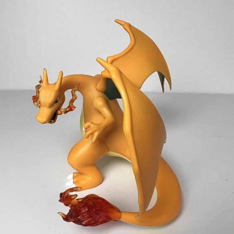 Charizard 1º First Edition BANDAI 10CM